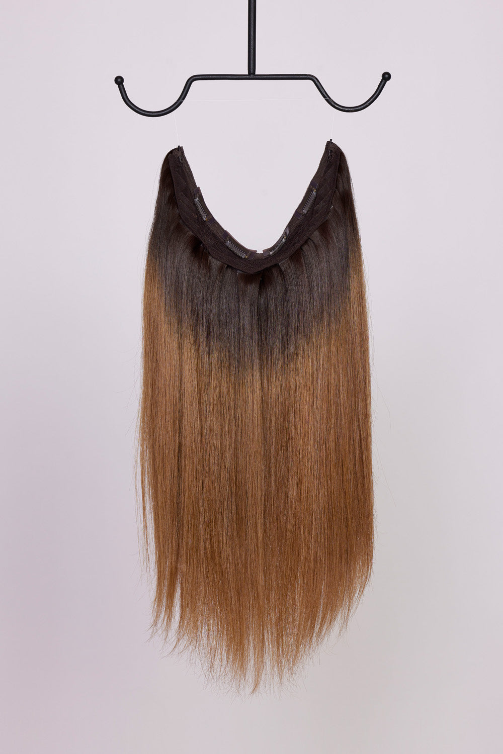 BHBD Hårband: Brun med mörkare rötter, 40 cm långt. 100% äkta Remy hår. Kan användas som clip-on, halo eller ponytail